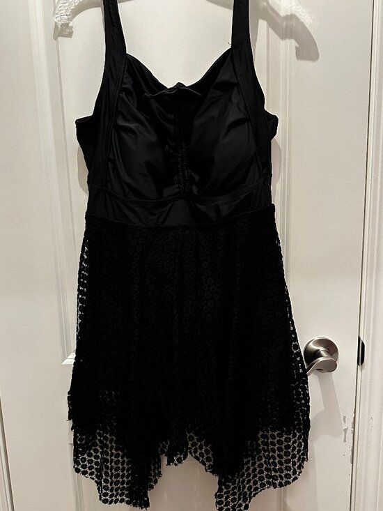 BloomChic Other - Women's Bloomchic Black 1 pc Swimsuit Size 14-16 NWT